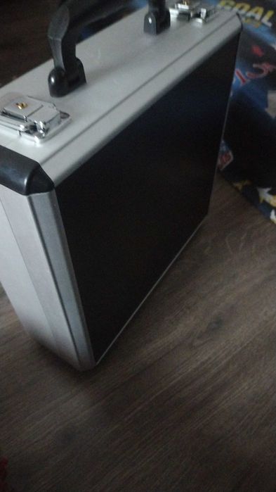 Vând aparat shockwave mahone( masaj electroshock pentru articulați.