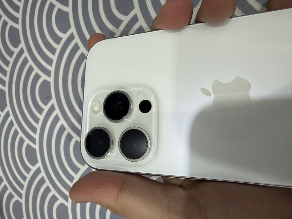 IPhone 16 pro 128gb white titanium 90%