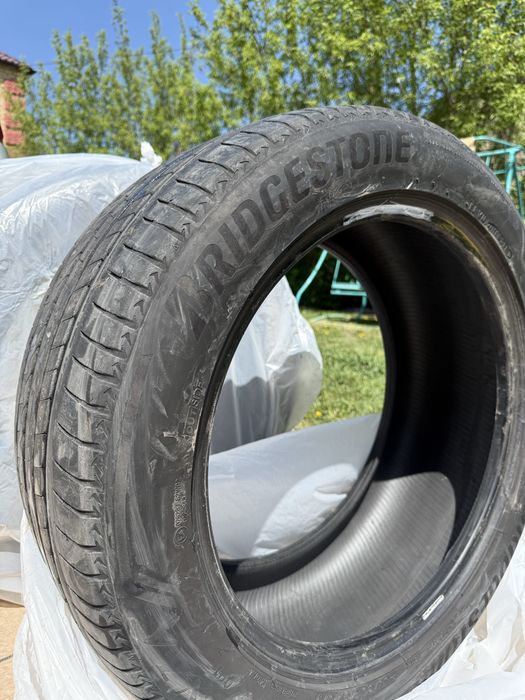 Продам резину BRIDGESTONE 255/50/R19