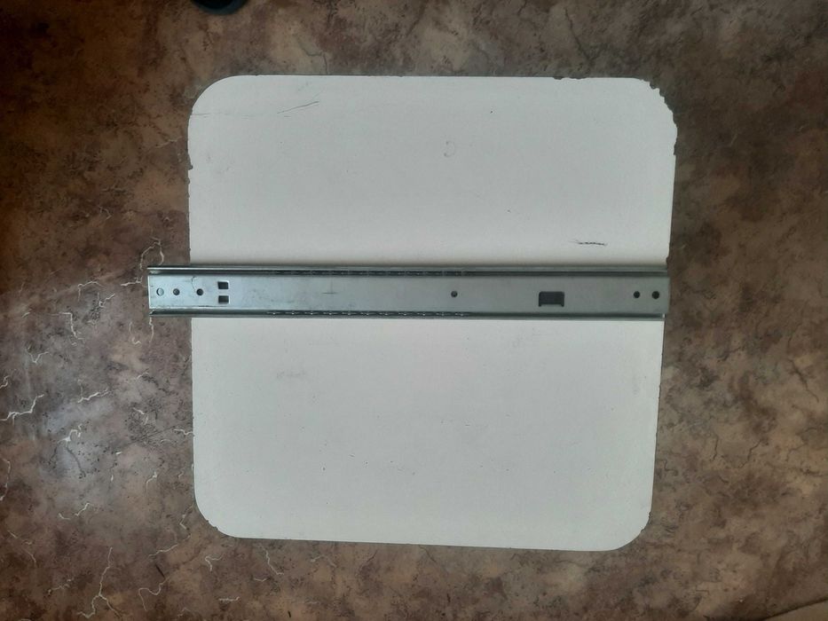 Выдвижная направляющая.