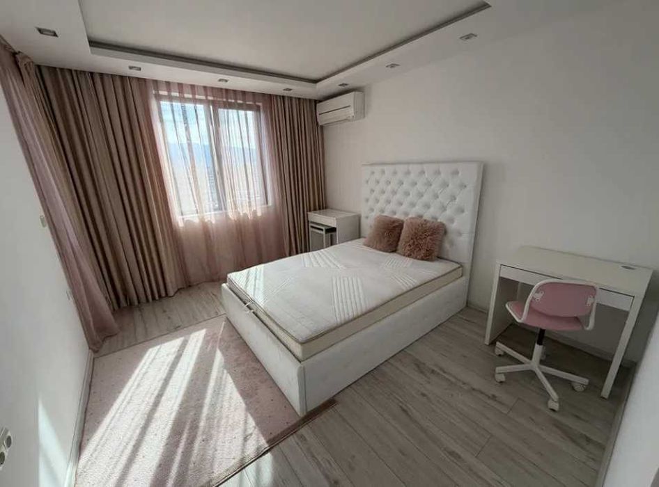Дава се под наем Тристаен апартамент в Пловдив, Южен - 110 кв.м за 698.19 € - Снимка #5