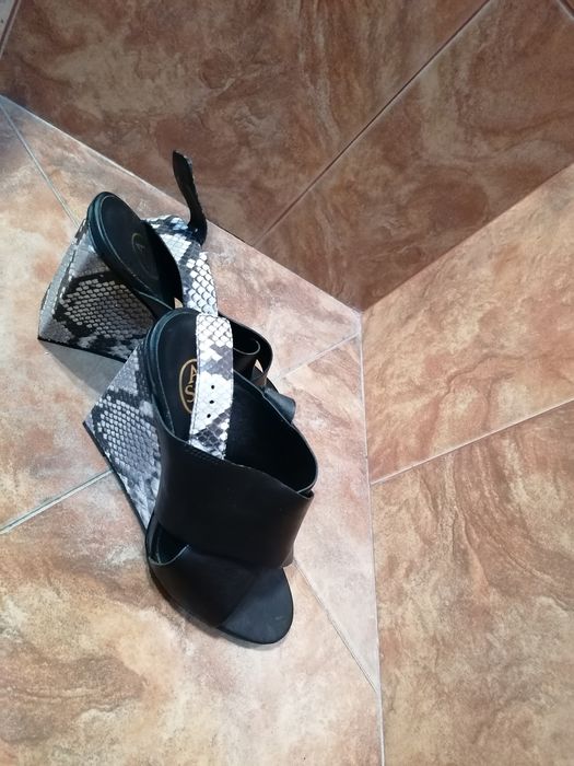 Дамски сандали Естествена кожа