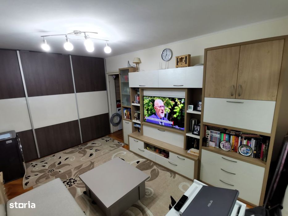 Apartament cu 2 camere si parcare Rogerius