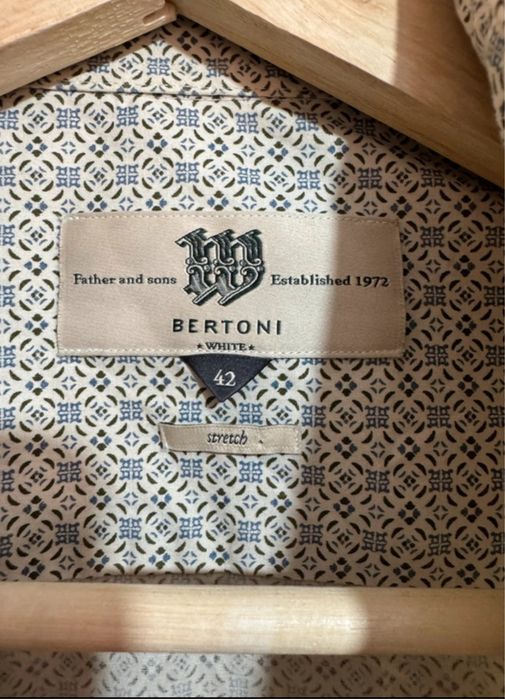 Vand camasa, Bertoni