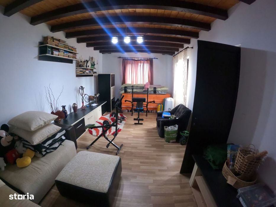 Proprietate Exclusiva cu Piscina, Foisor si Livada | 1.970 mp teren |