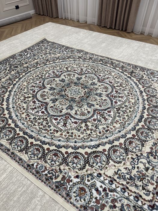 Продам ковер 2,5 х 3,5