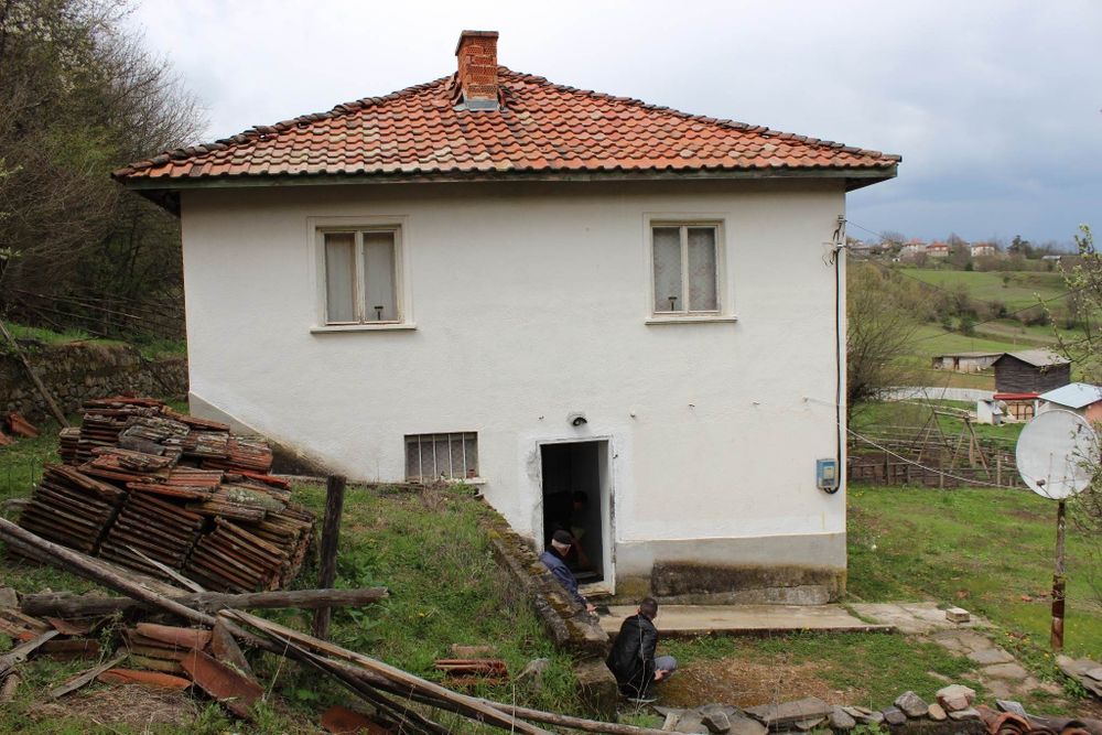 Продава се Къща в с. Бял извор, Област Кърджали - 132 кв.м за 271 €/кв.м - Снимка #7