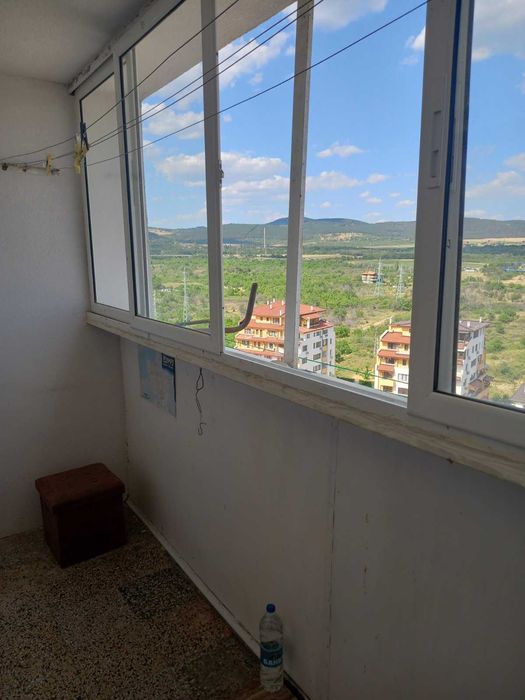 Двустаен апартамент в кв.Самара 3