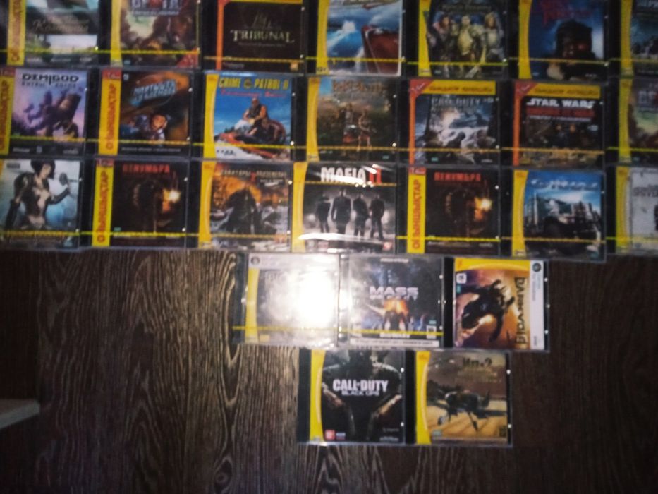 лицензионные диски игр.