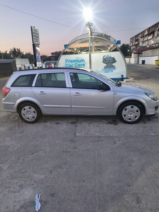 Autoturism Opel Astra h 19