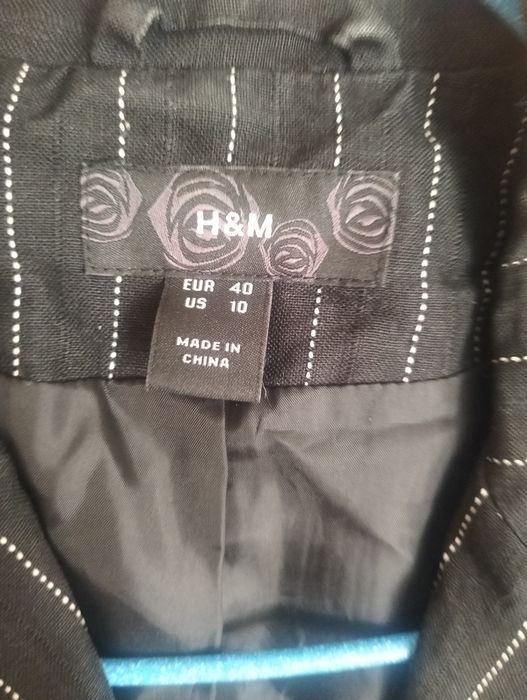 Sacou negru în dungi fine (pinstripe) H&M – Stil Office / Elegant
