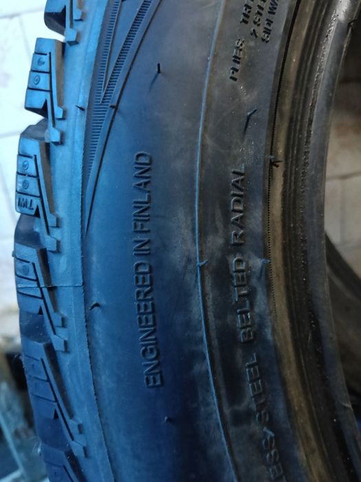 Шины, 2 шт. Б/У.