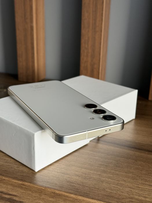 Samsung Galaxy S24 256GB - Ca Nou