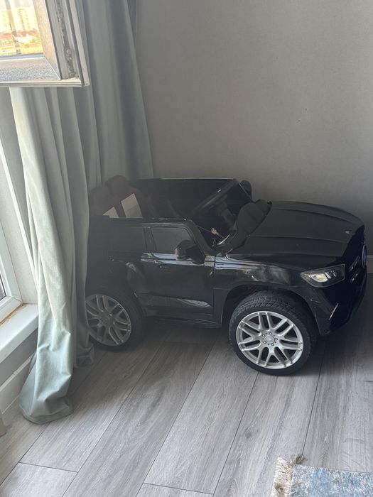 Машинка с управлением