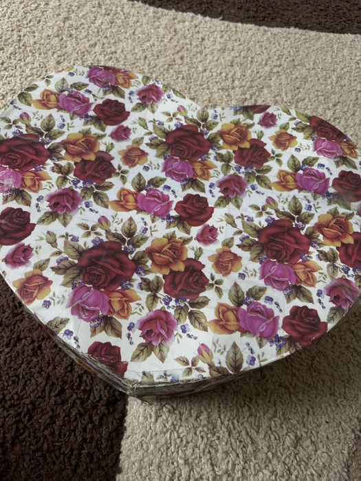 Set luxos 6 cești porțelan "Royal Spring Roses" - Cutie cadou inclusă