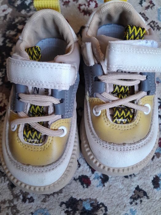 Detskie ботинки  na 2 goda