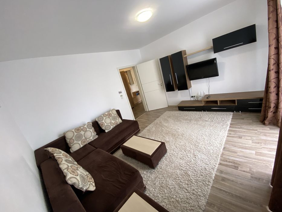 Inchiriez apartament 2 camere Avantgarden