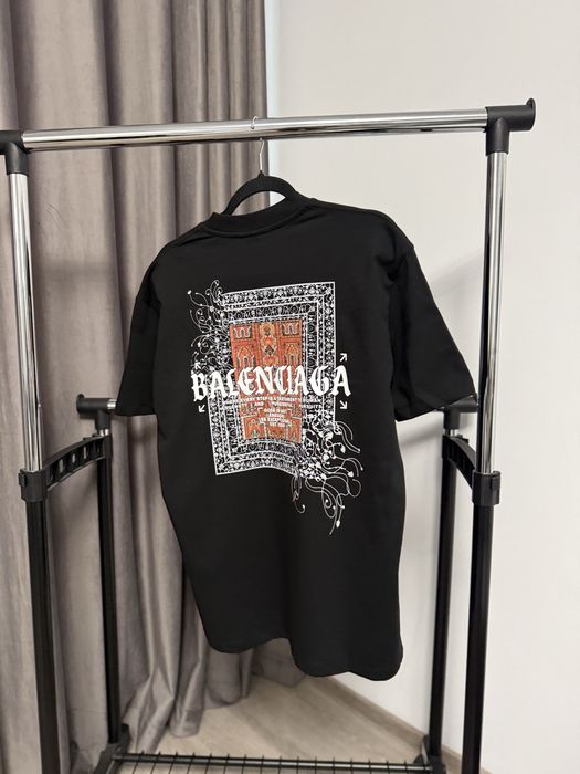 Tricou BALENCIAGA super calitate