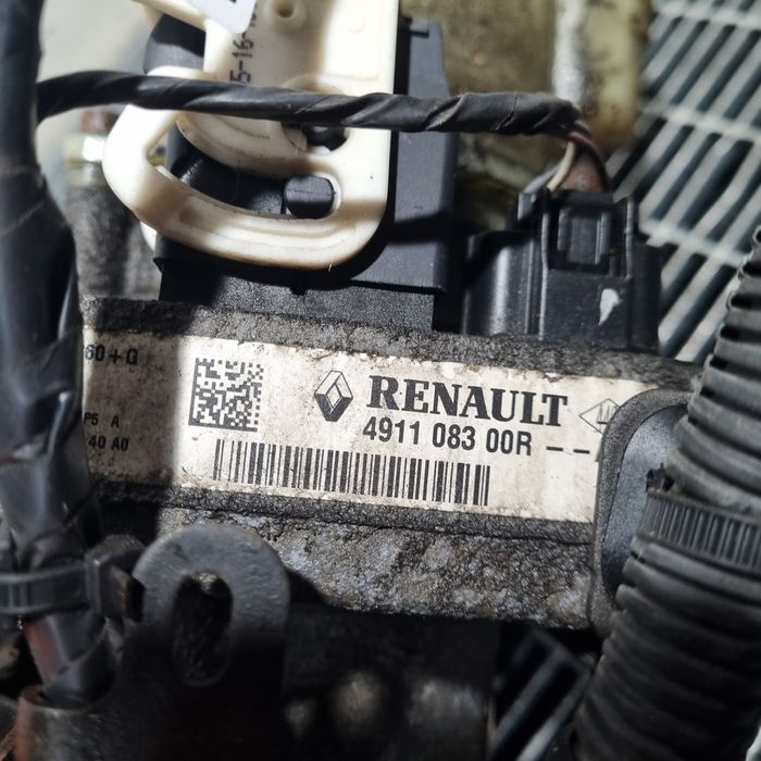Pompa Servo Dacia Duster Facelift 1.5 Dci 2013 - 2017 109CP Manuala (1610) Diesel 2 MUFE REZERVOR FISURAT 491108300R Garantie