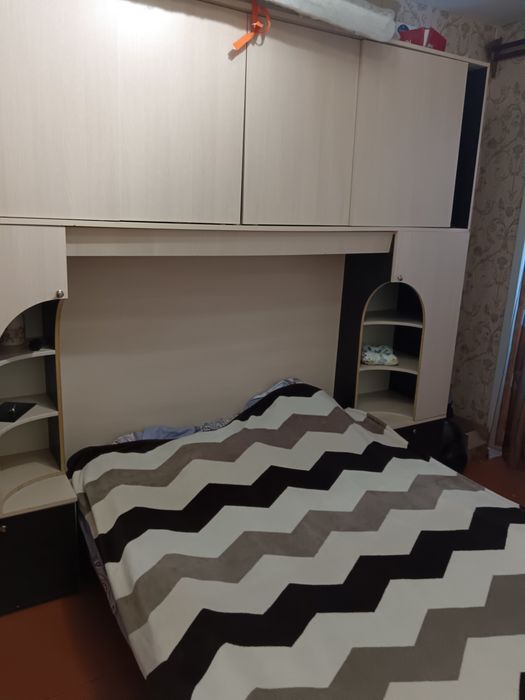 Кровать + шкаф(гарнитур)
