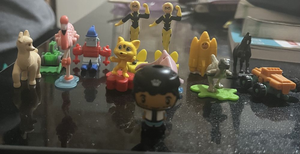 Kinder oʻyinchoqlar