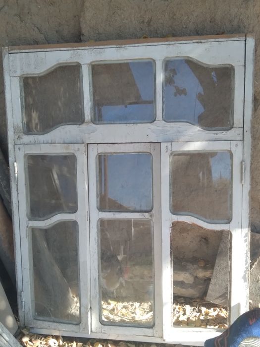 Deraza sotiladi 5 ta