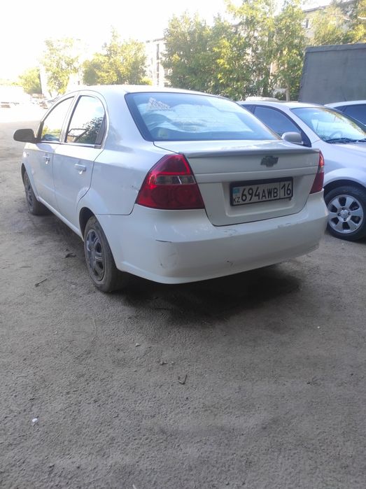 Прадаю авто шевроле авео 2011год