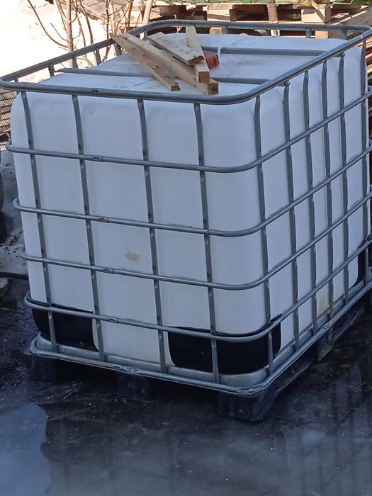 Продам кубовик для воды