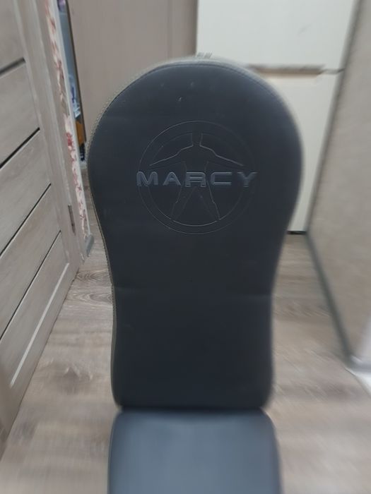 Многофункциональный тренажер скамья Marcy SB-240.