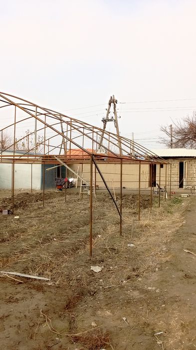 Issiqxona sotiladi narxini kelishamiz