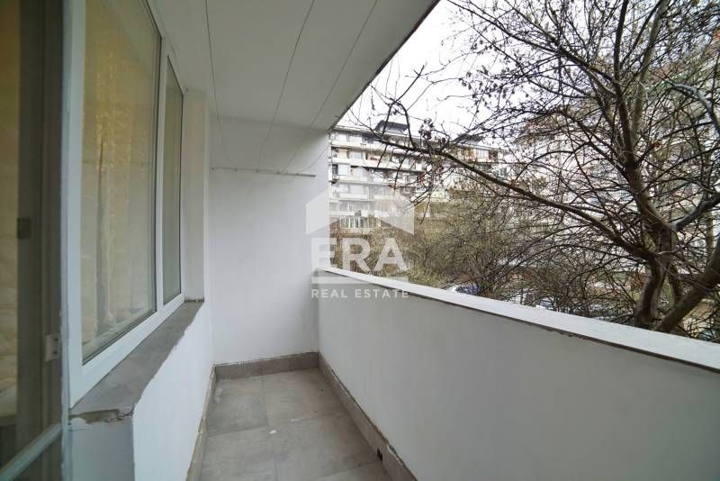 Дава се под наем Тристаен апартамент в София, Хиподрума - 68 кв.м за 700 € - Снимка #4