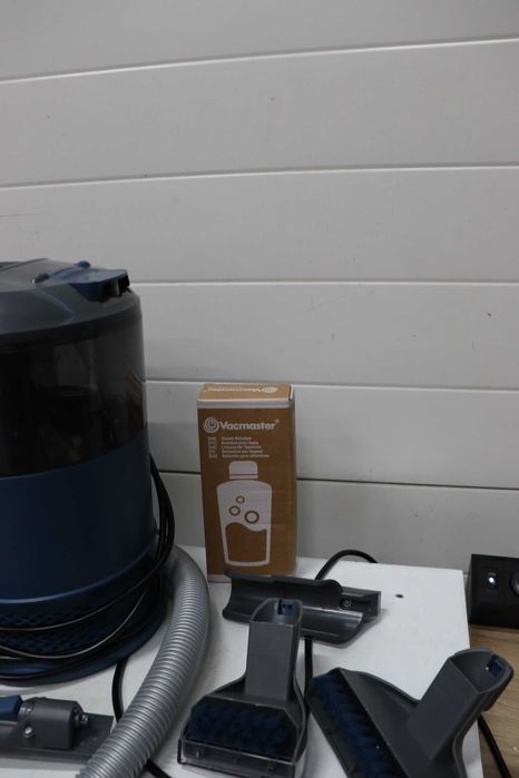 Vacmaster SCA0801 Прахосмукачка за почистване на килими, мокети, тапицерии, и автомобили Прахосмукачка за мокро и сухо почистване 800W
