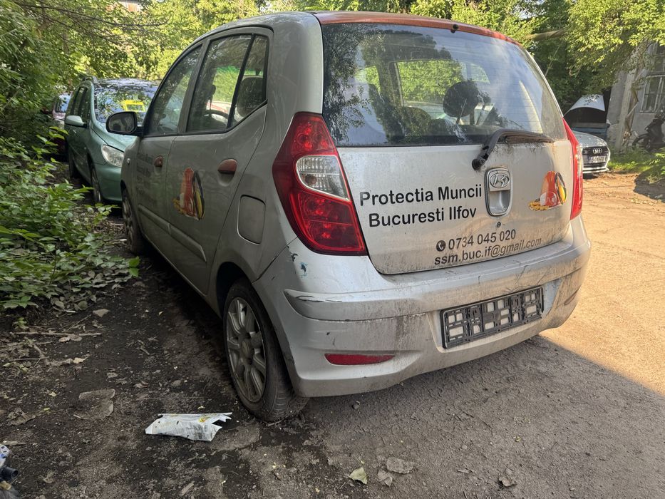 HYUNDAI i10