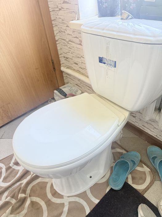 Унитаз  б/у продам