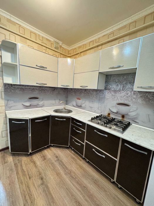 Кухонный гарнитур б/у