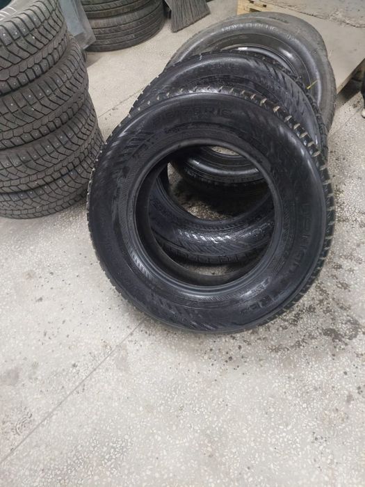 Продам резину летнию