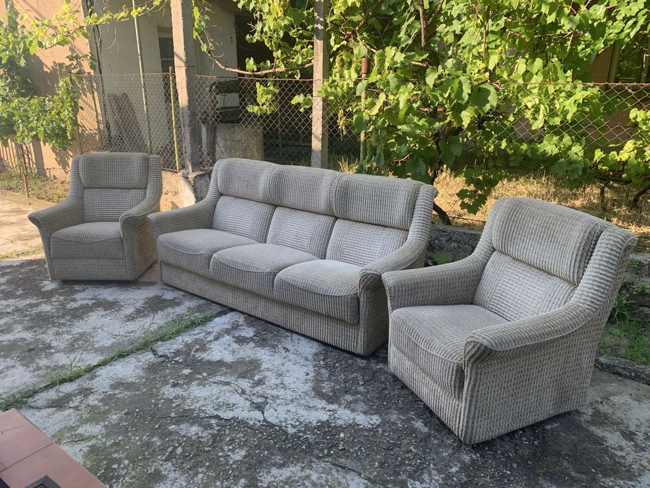 Vând set Canapea extensibilă + două fotolii