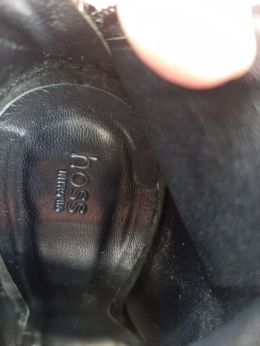 Велурени високи обувки Hoss intropia