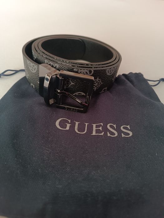 Дамски колан Guess