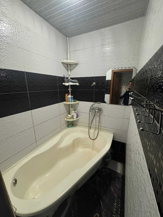 Продаётся 3-ком квартира с отличной локацией на ул. Алишера Навои.