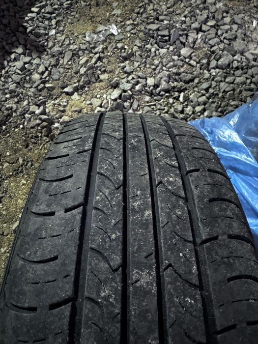 Продам шины 195/65 R15.