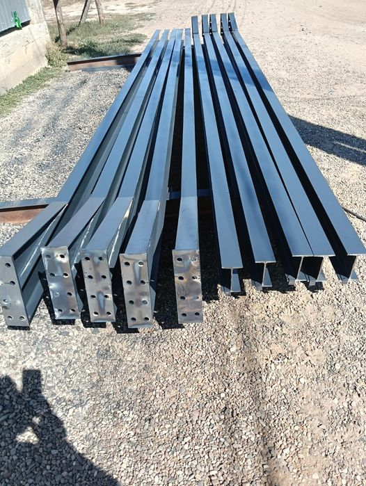 Vindem hale metalicie 15 lungime 8 deschidere 4 la strasna și spalator