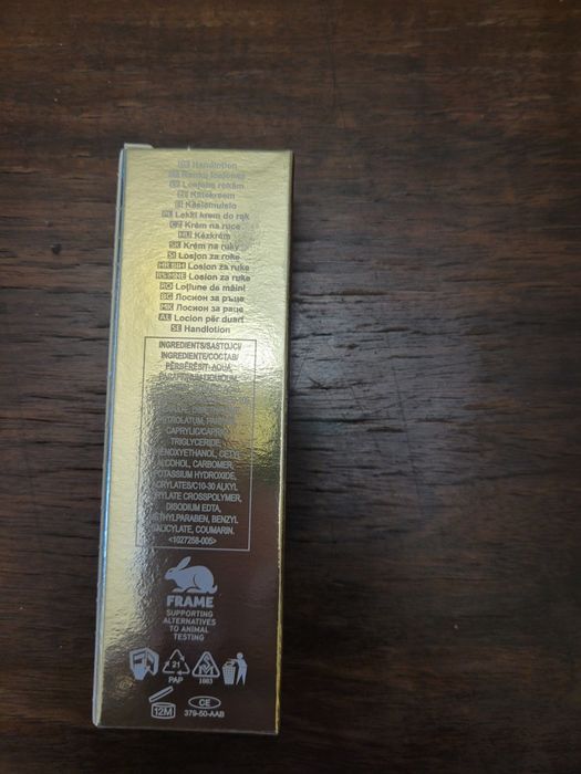 Crema de maini Attraction pentru ea Avon