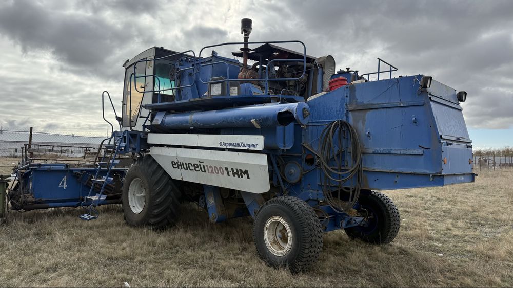 Продам комбайн Енисей 1200