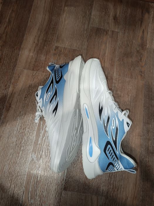 Кроссовки мужские