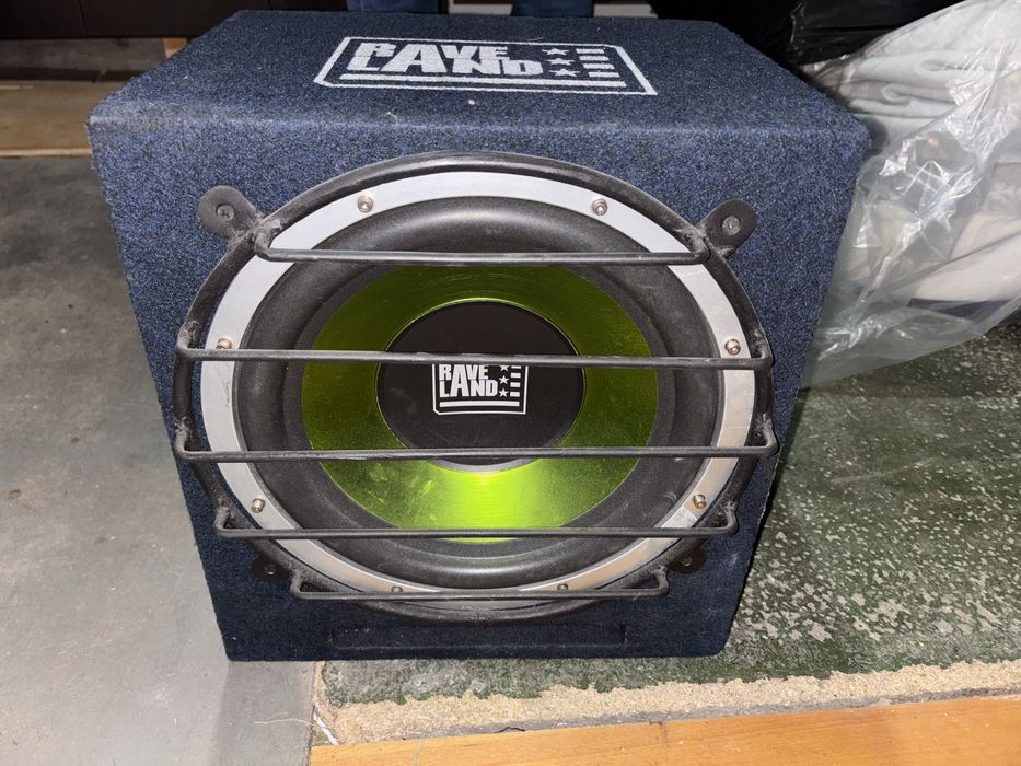 Vând tub de bass+ amplificator