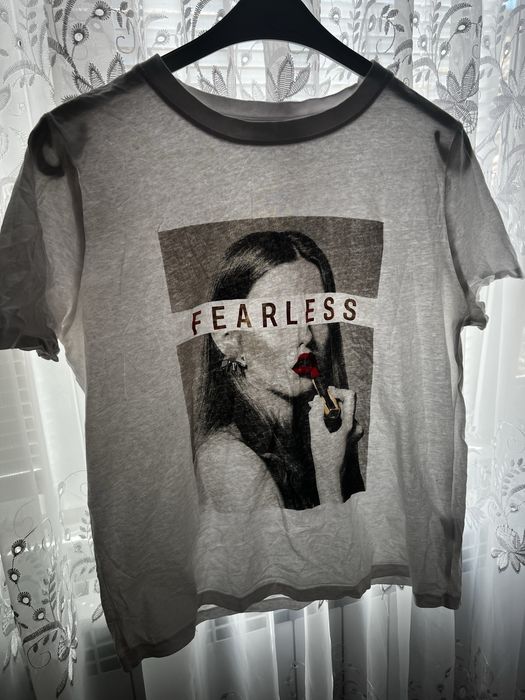 Правя разчистване на гардероба си и качвам някои дрехи на символични цени които са нови или носени броени пъти!(размерL/M/S)