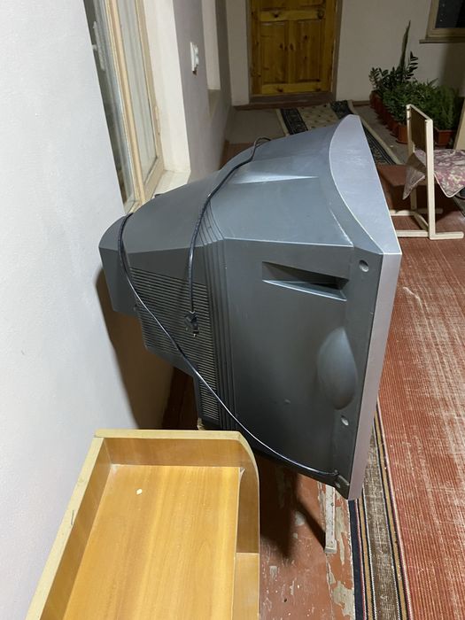 Продается телевизор LG Flatron