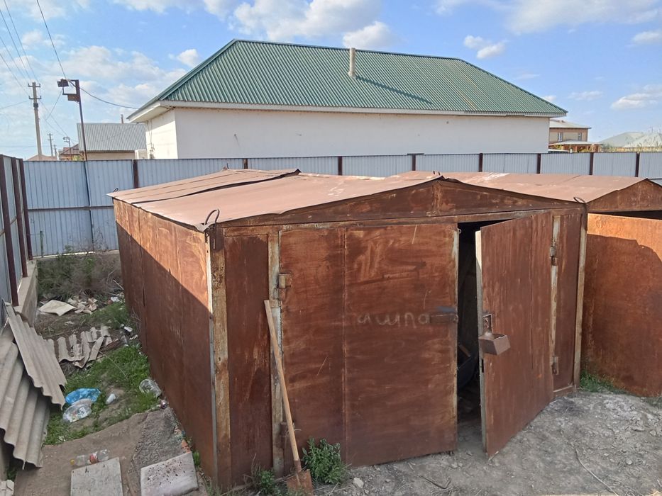 Еки гараж Бир багамен сатылады