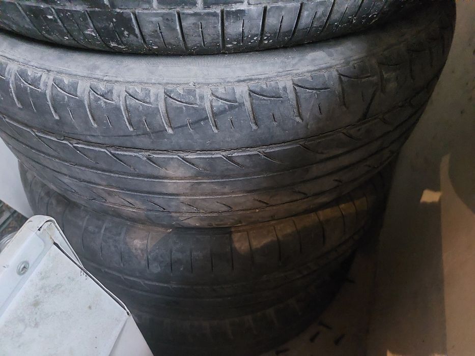 Шины для авто хорошом сост